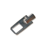 Защелка крышки корпуса KW717244 для кухонных комбайнов Kenwood